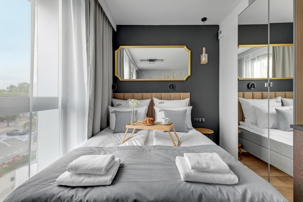 City Center Garden Gates Boutique By Downtown Apartments Gdańsk Exterior foto